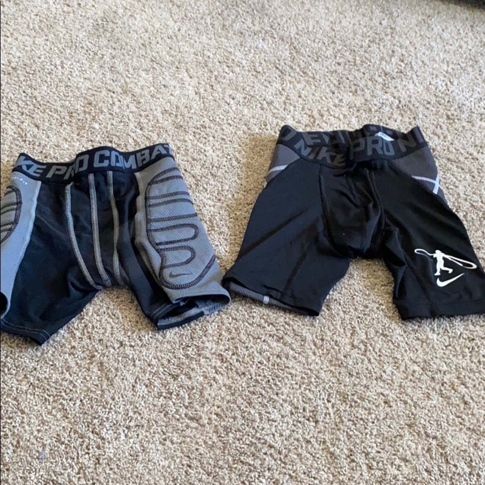 Nike pro combat shorts size small